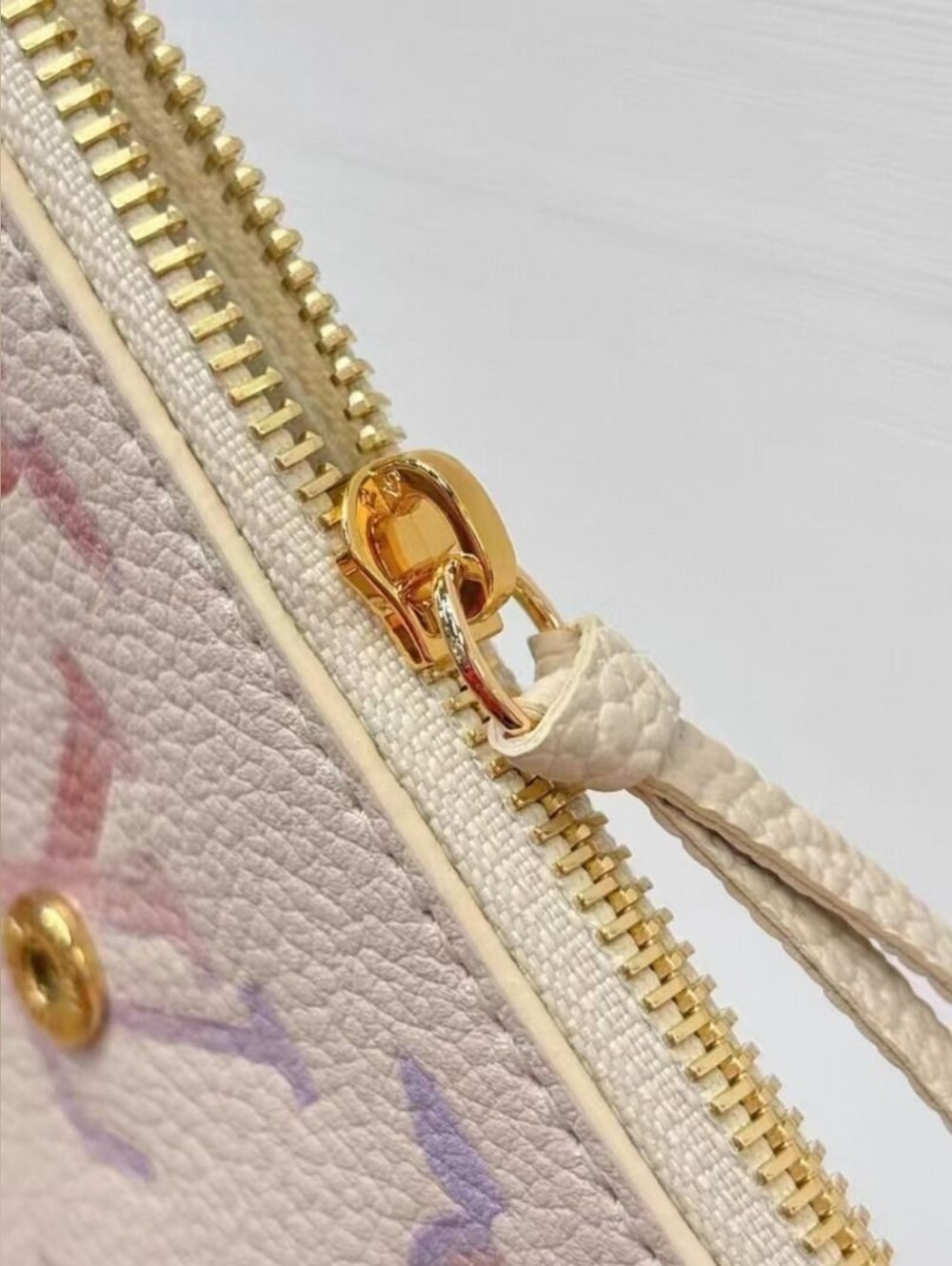 Louis Vuitton Pastel Monogram White Envelope Wallet - Picture 6 of 8